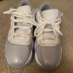 Air Jordan 11 Cool Greys